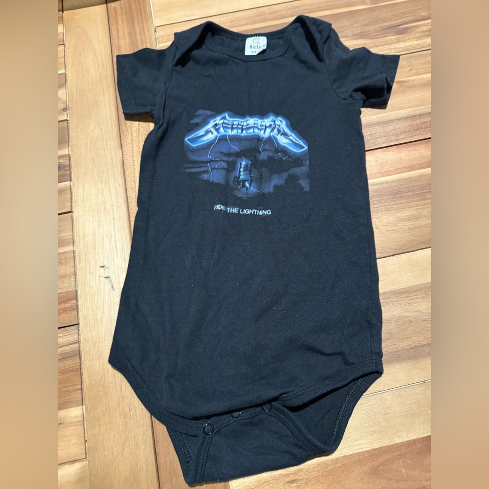 Metallica baby onsie 24mo